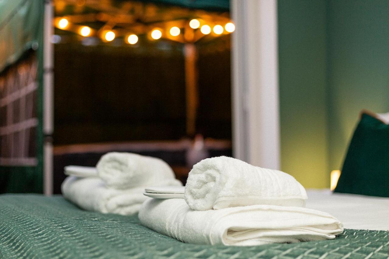 Stylish & Cosy Margate Escape With Hot Tub And Log Burner Dogs Welcome 외부 사진