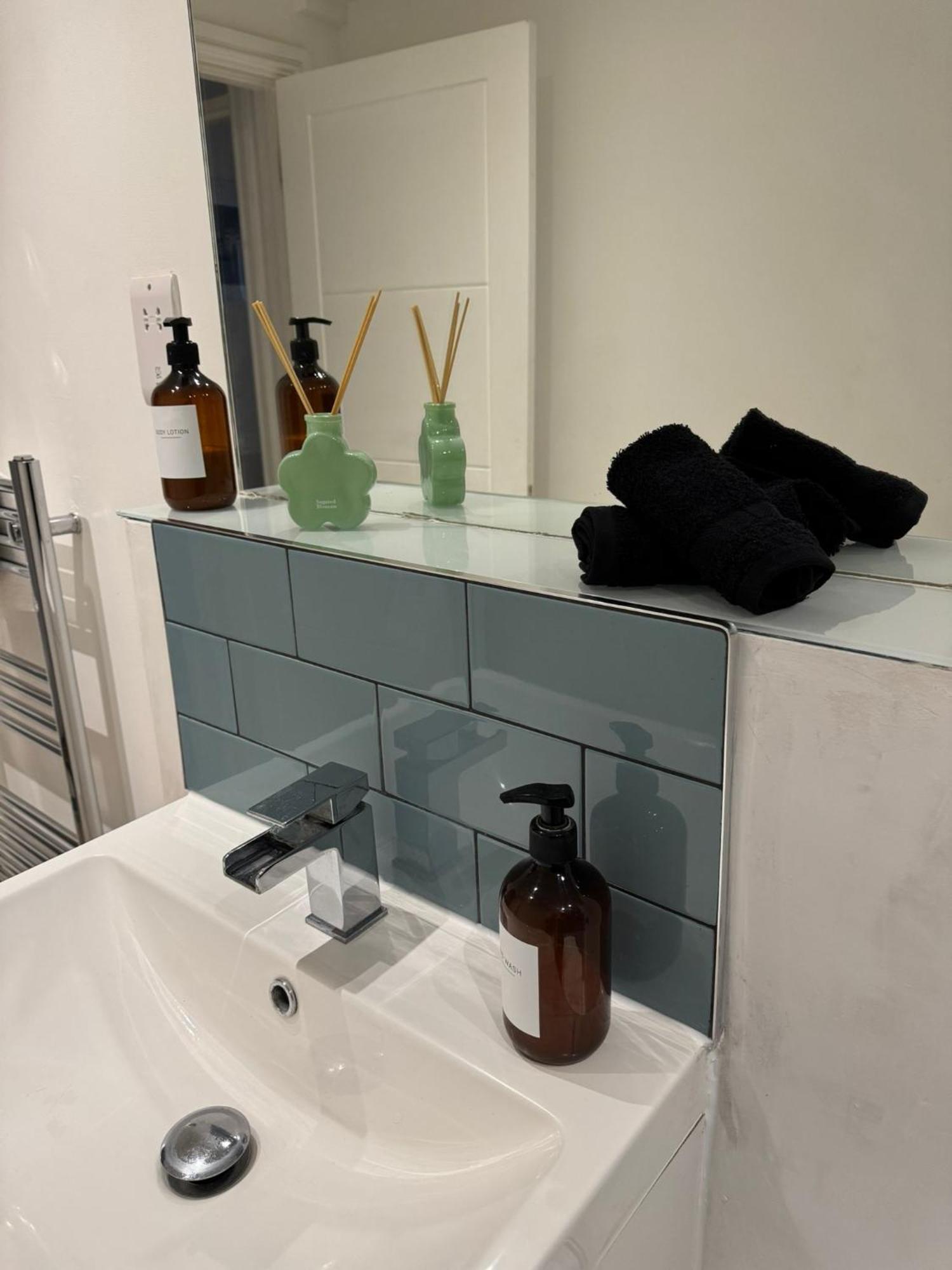 Stylish & Cosy Margate Escape With Hot Tub And Log Burner Dogs Welcome 외부 사진
